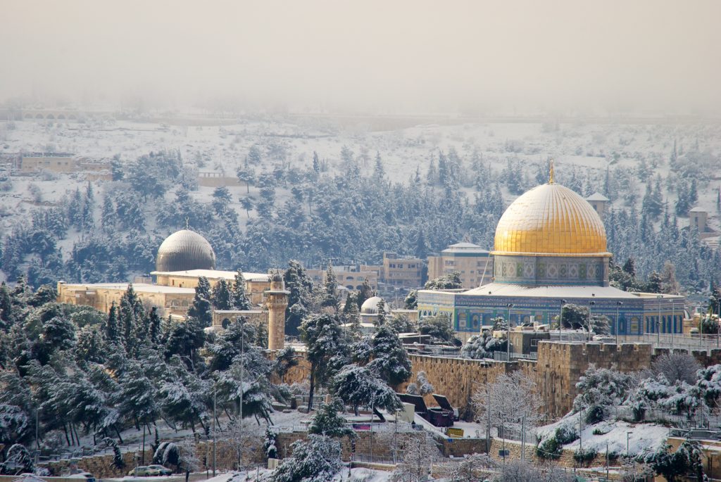 traveling to israel in the winter
