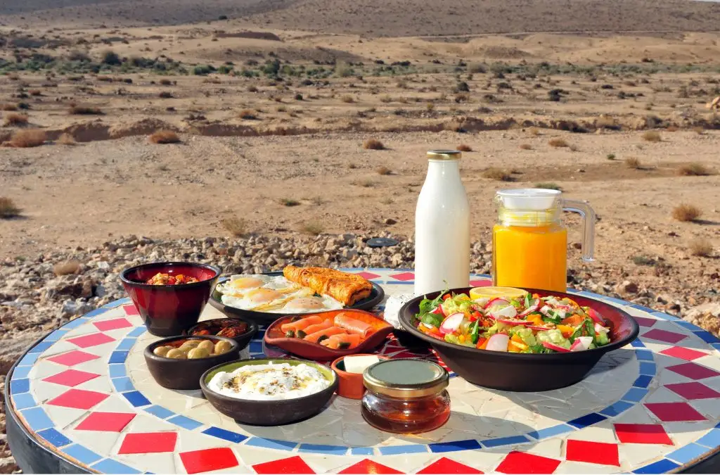 israeli culture- the breakfast